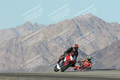 media/Dec-01-2025-Moto Forza (Mon) [[2daa91e15f]]/2-Intermediate Group/Session 4 Turn 9/